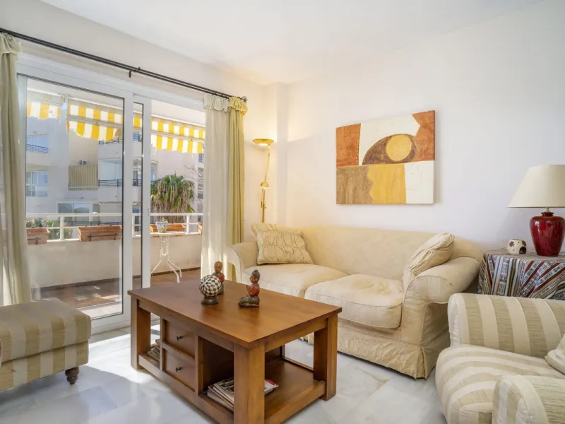 3-Bedroom Apartment in Private Complex with Terrace, Sea Views, Garage, and Storage – Arroyo de la Miel, Benalmádena