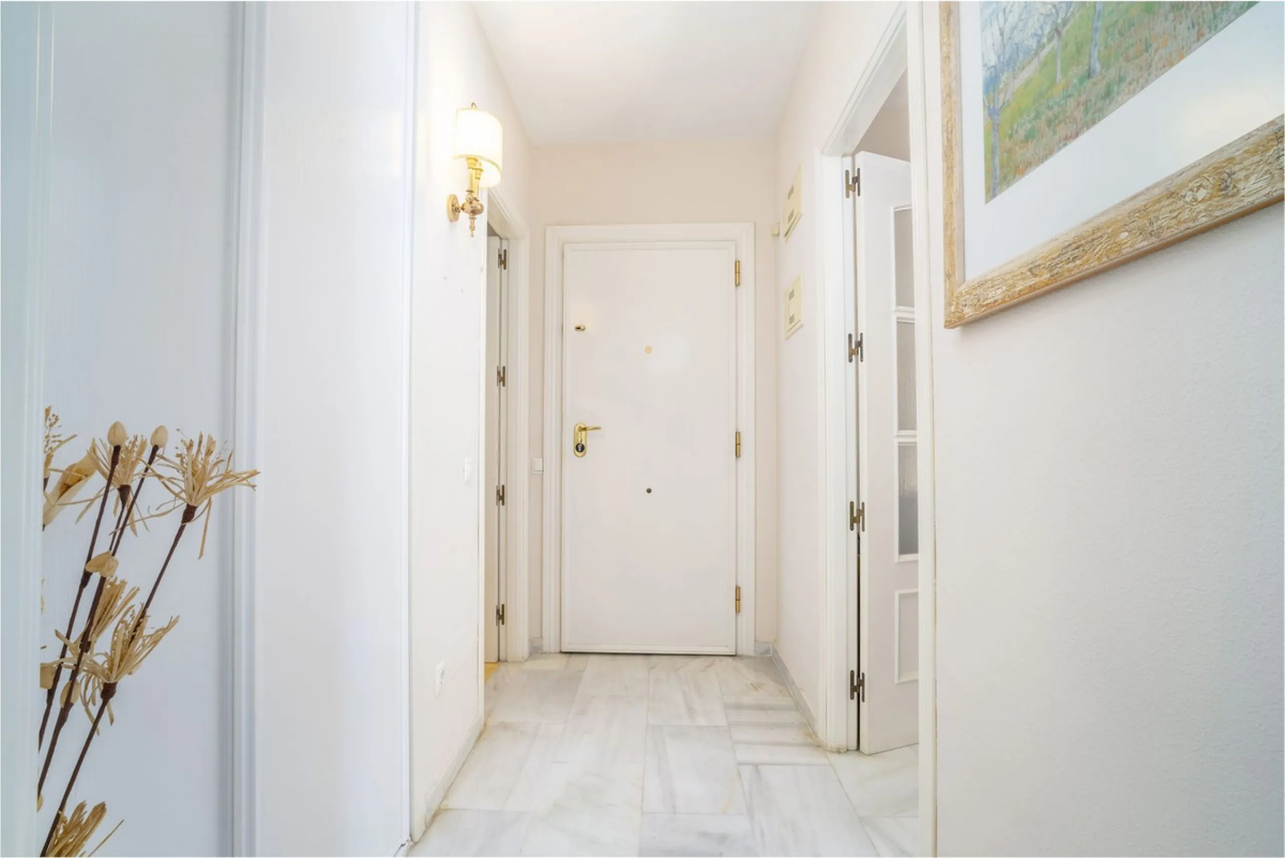 3-Bedroom Apartment in Private Complex with Terrace, Sea Views, Garage, and Storage – Arroyo de la Miel, Benalmádena