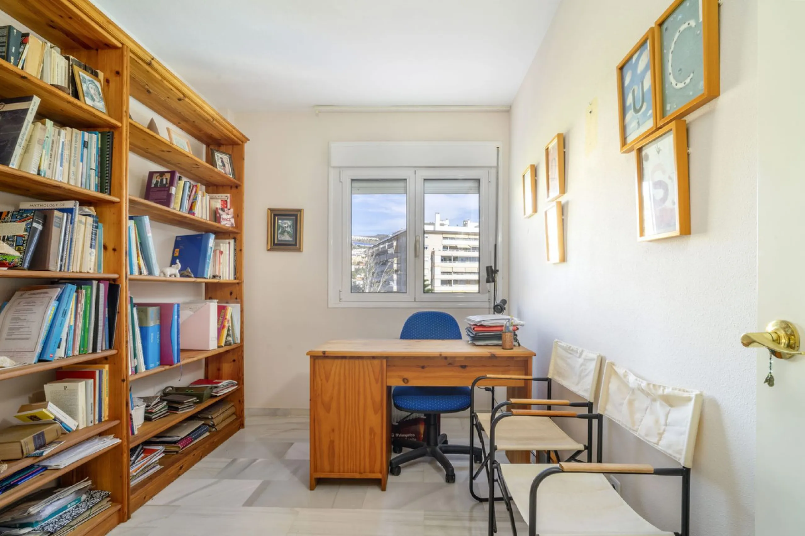 3-Bedroom Apartment in Private Complex with Terrace, Sea Views, Garage, and Storage – Arroyo de la Miel, Benalmádena