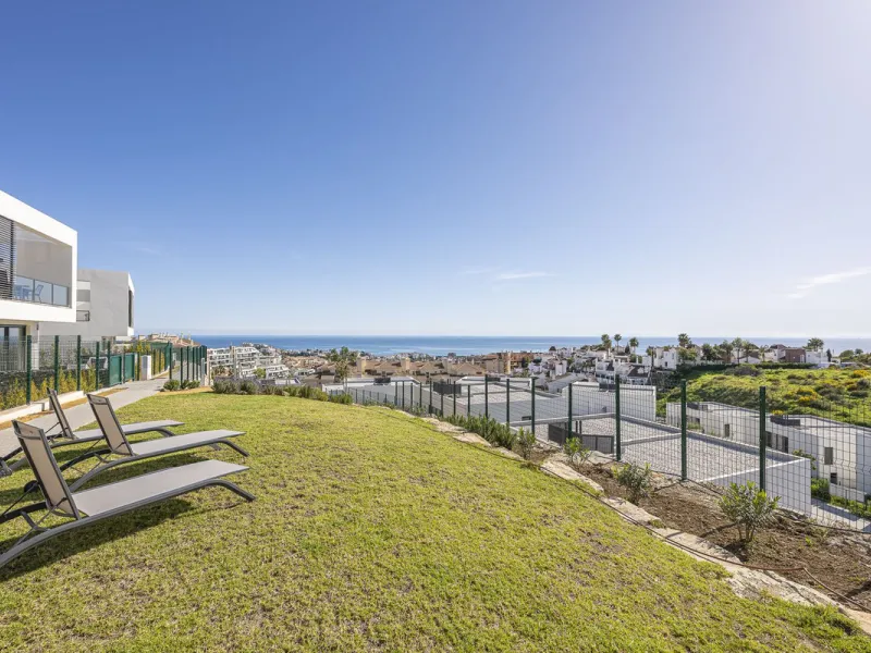 Brand New Townhouse for Sale (2024) – Where the sea, light, and tranquility become your way of life