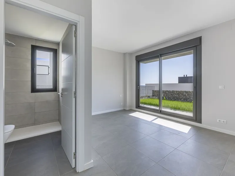 Brand New Townhouse for Sale (2024) – Where the sea, light, and tranquility become your way of life