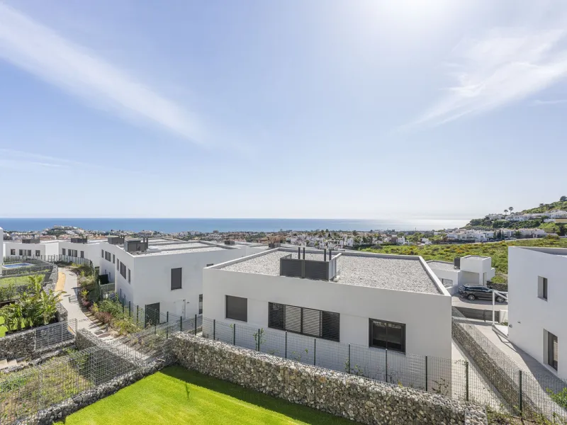Brand New Townhouse for Sale (2024) – Where the sea, light, and tranquility become your way of life