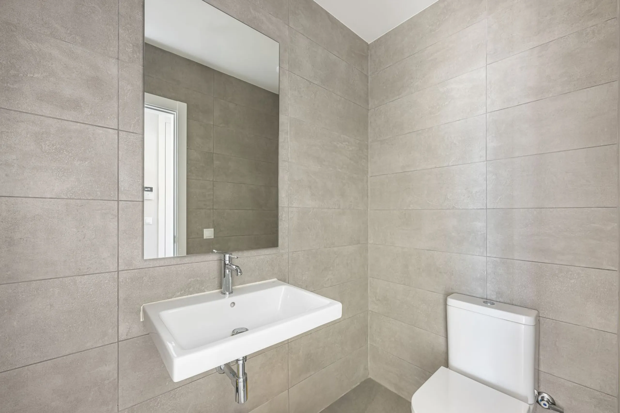 Brand New Townhouse for Sale (2024) – Where the sea, light, and tranquility become your way of life