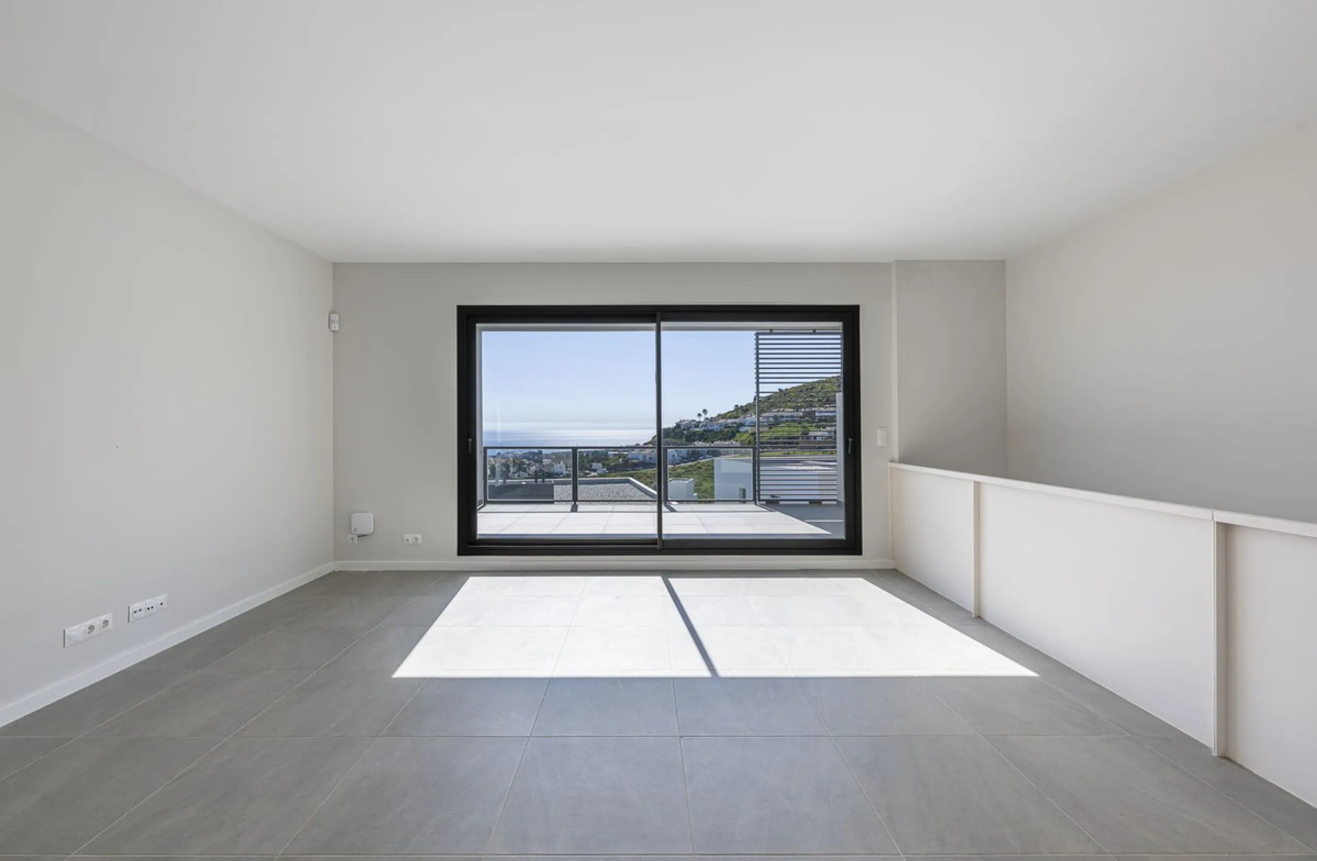 Brand New Townhouse for Sale (2024) – Where the sea, light, and tranquility become your way of life
