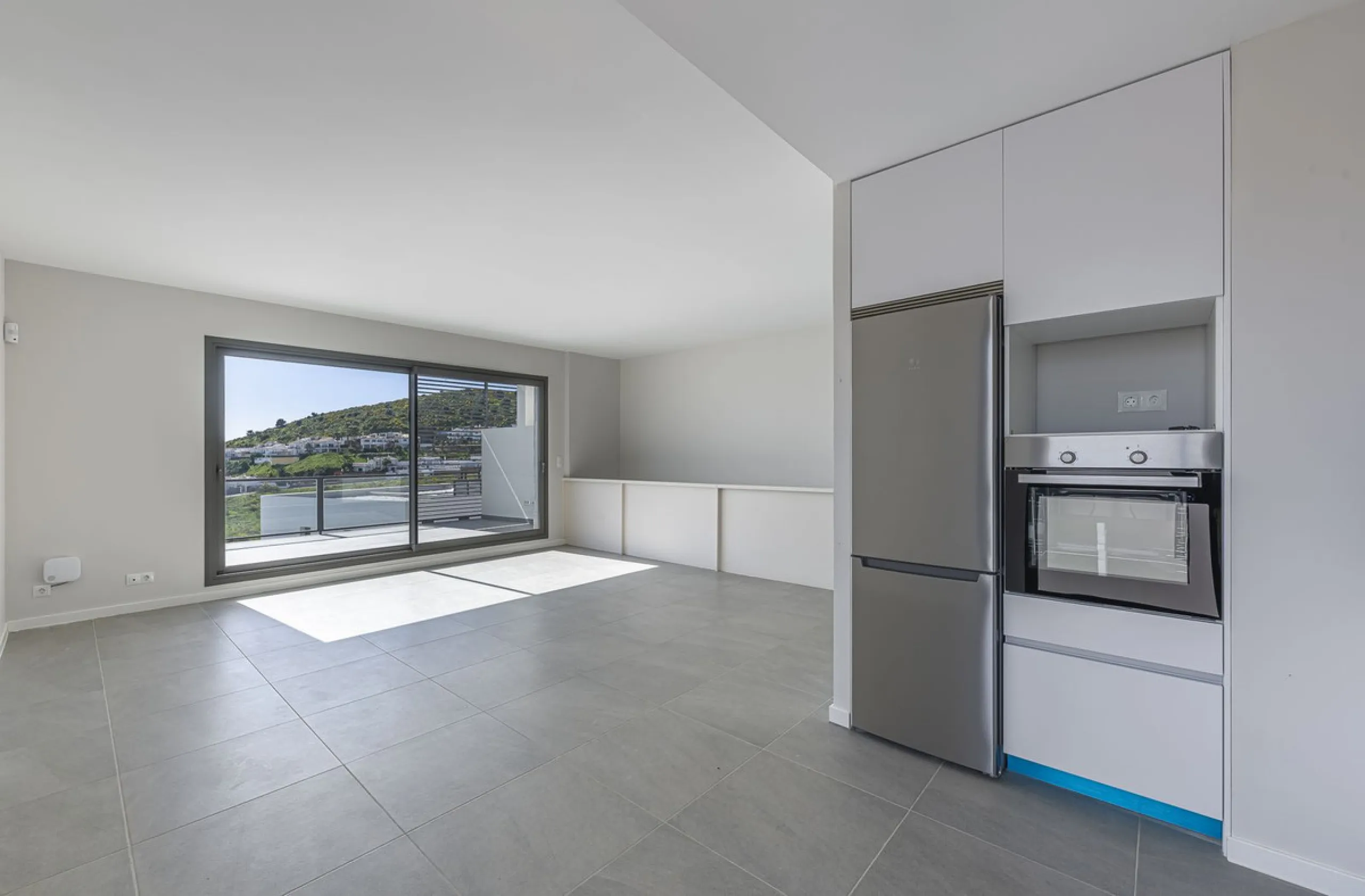 Brand New Townhouse for Sale (2024) – Where the sea, light, and tranquility become your way of life