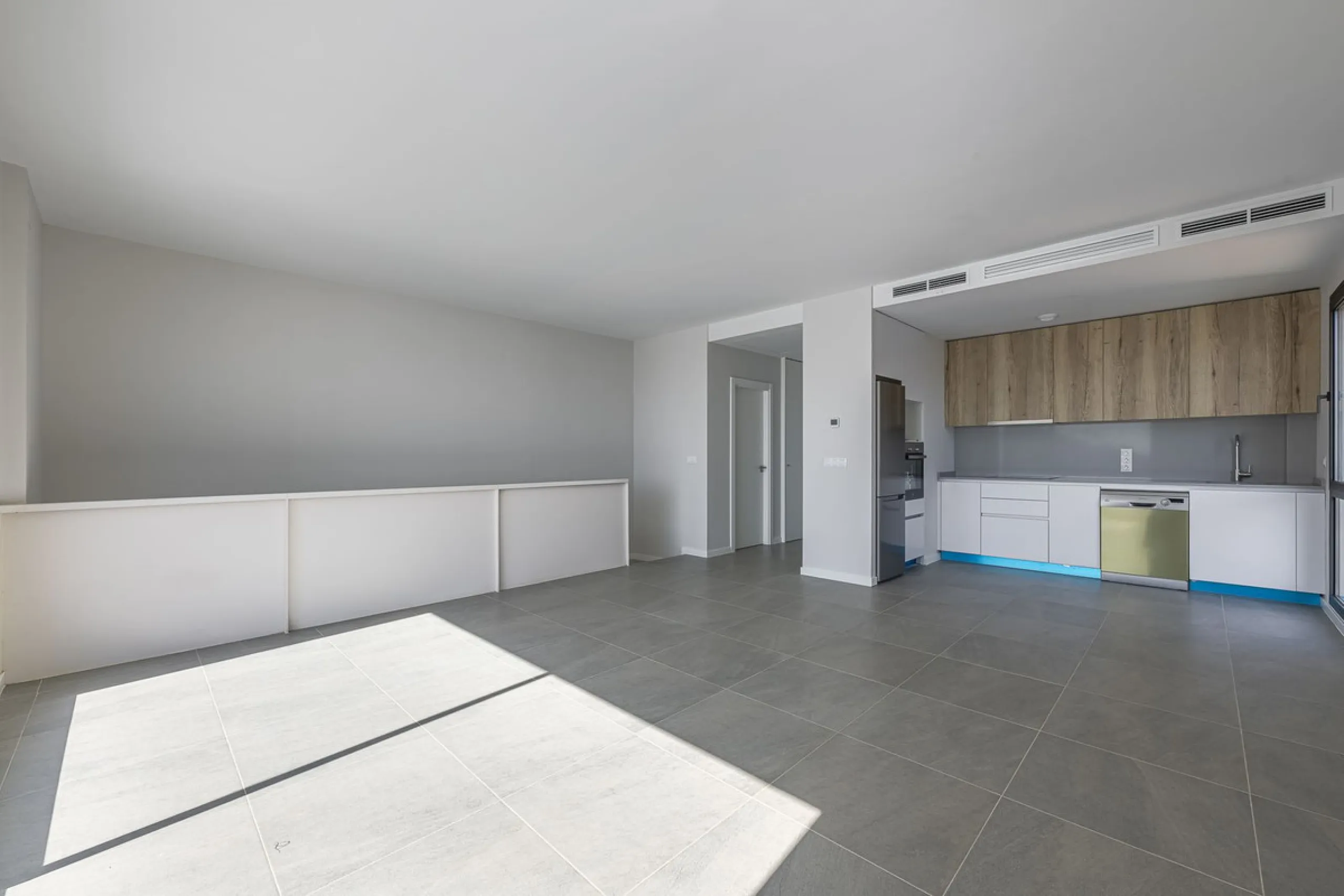 Brand New Townhouse for Sale (2024) – Where the sea, light, and tranquility become your way of life