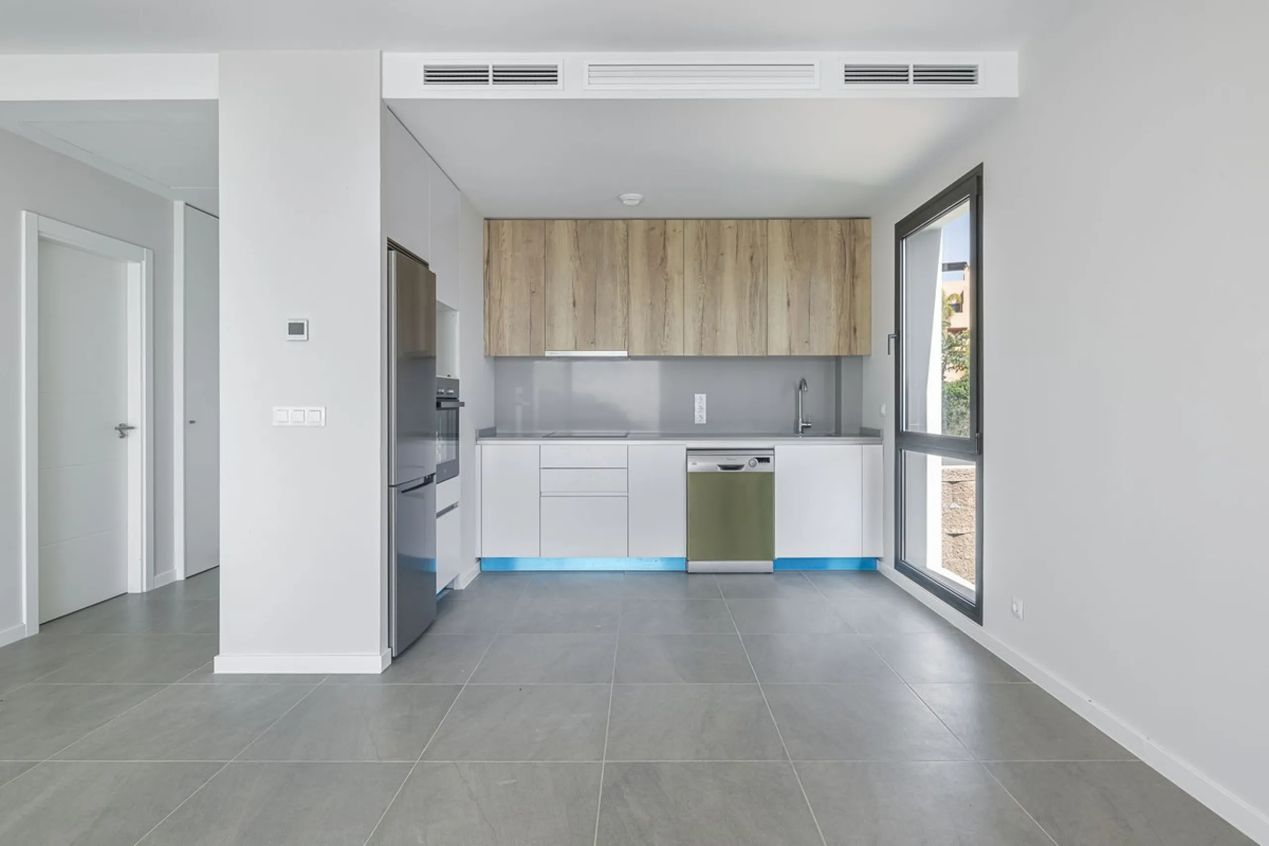 Brand New Townhouse for Sale (2024) – Where the sea, light, and tranquility become your way of life