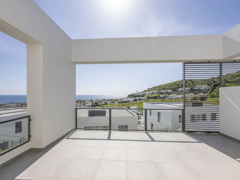Brand New Townhouse for Sale (2024) – Where the sea, light, and tranquility become your way of life