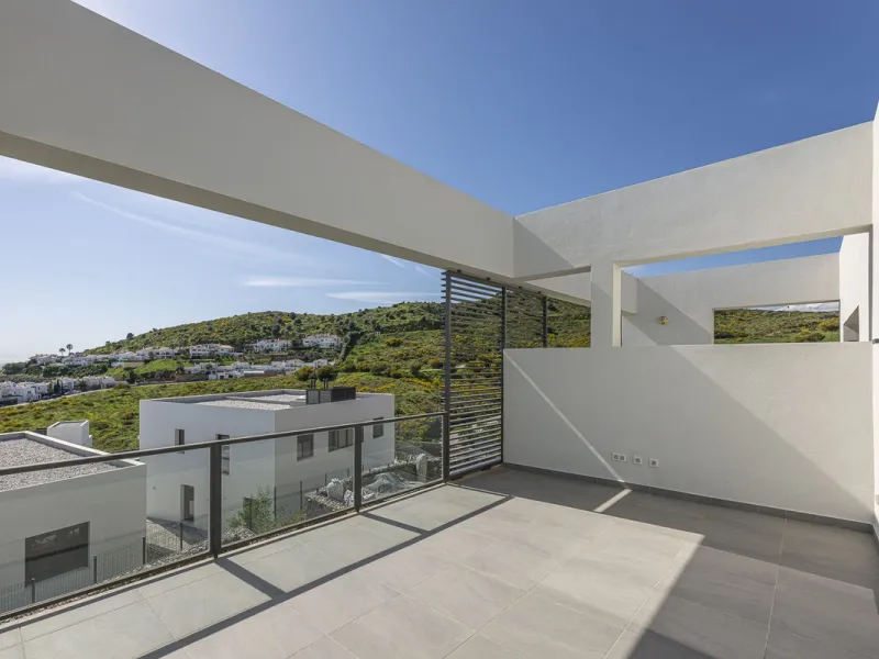 Brand New Townhouse for Sale (2024) – Where the sea, light, and tranquility become your way of life