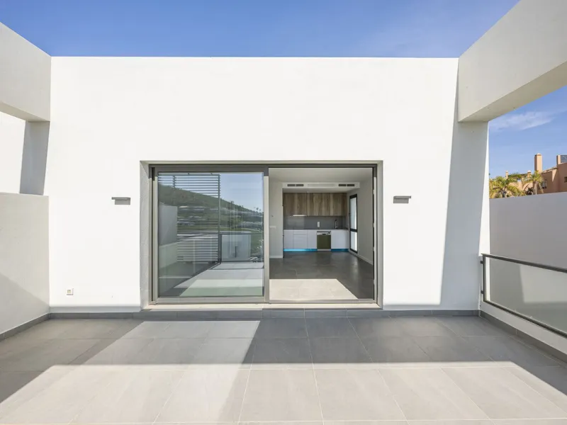Brand New Townhouse for Sale (2024) – Where the sea, light, and tranquility become your way of life