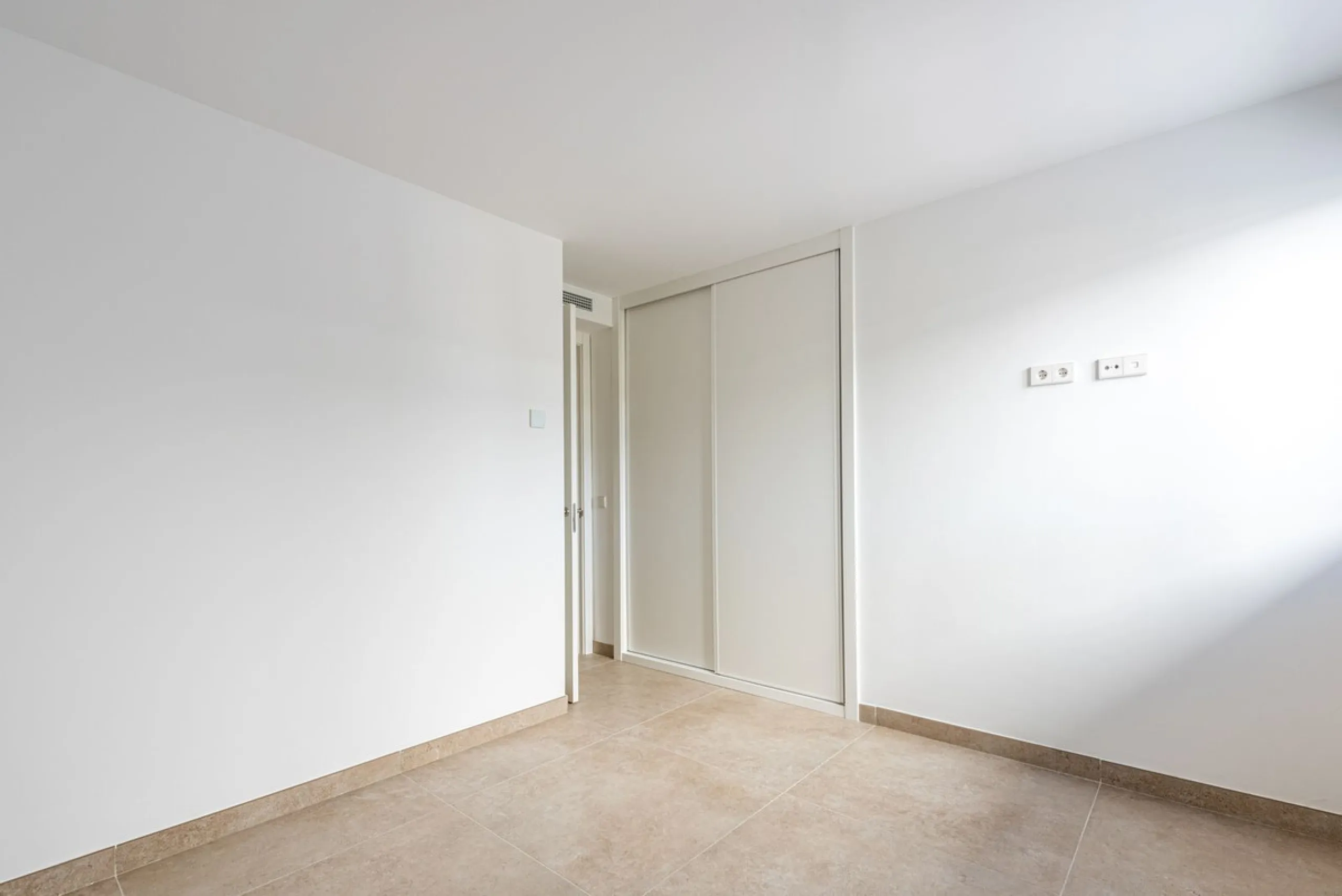 Brand-new 4-bedroom penthouse in the modern **NINETEEN41** residential development.
