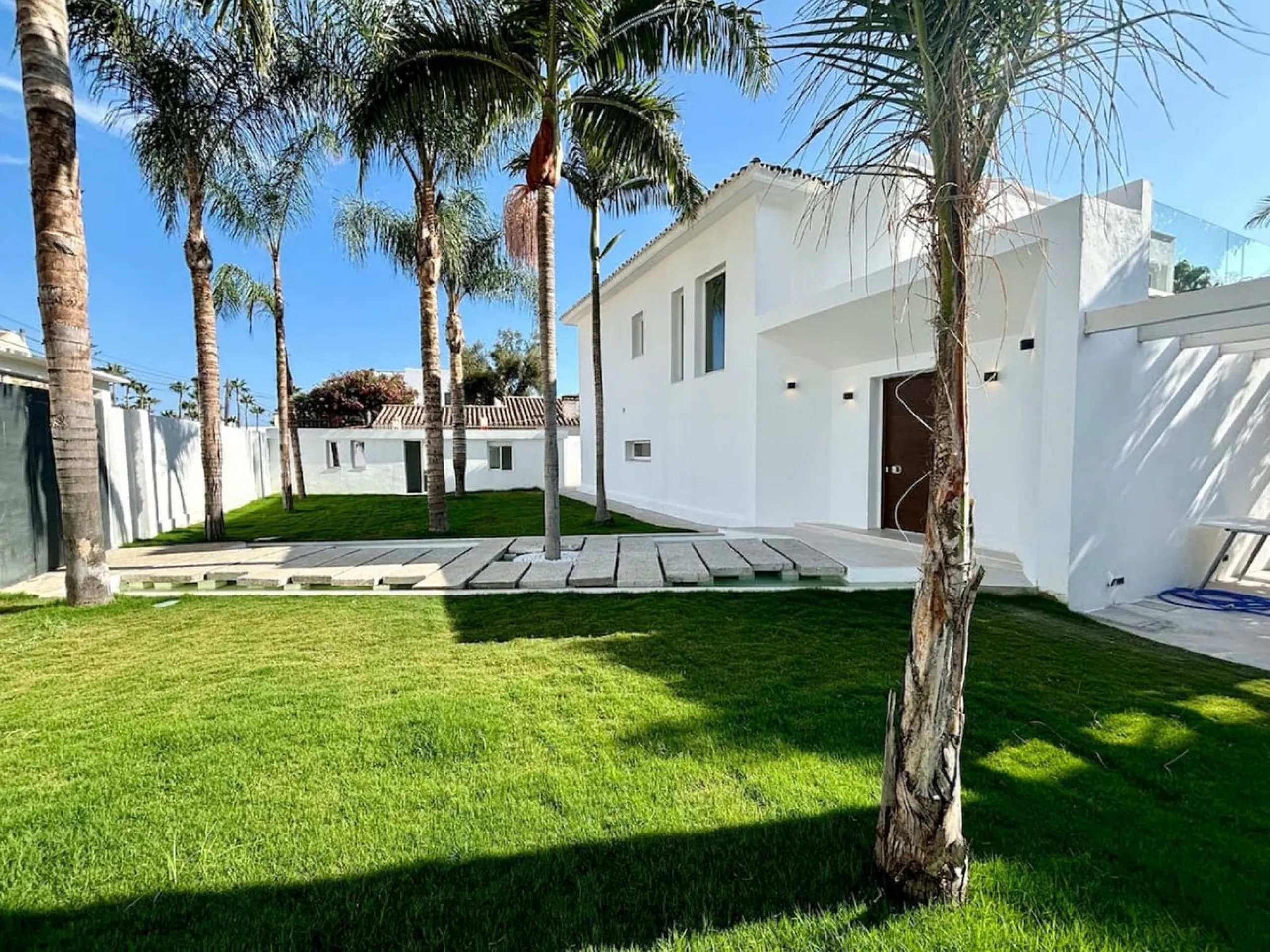 LUXURY VILLA IN RIO VERDE: FULLY RENOVATED 2024 (GOLDEN MILE)