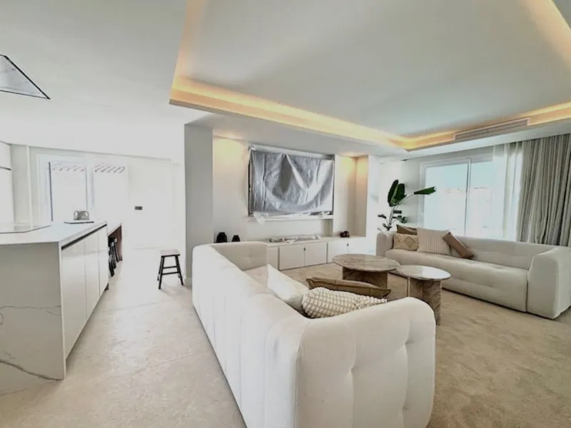 LUXURY VILLA IN RIO VERDE: FULLY RENOVATED 2024 (GOLDEN MILE)
