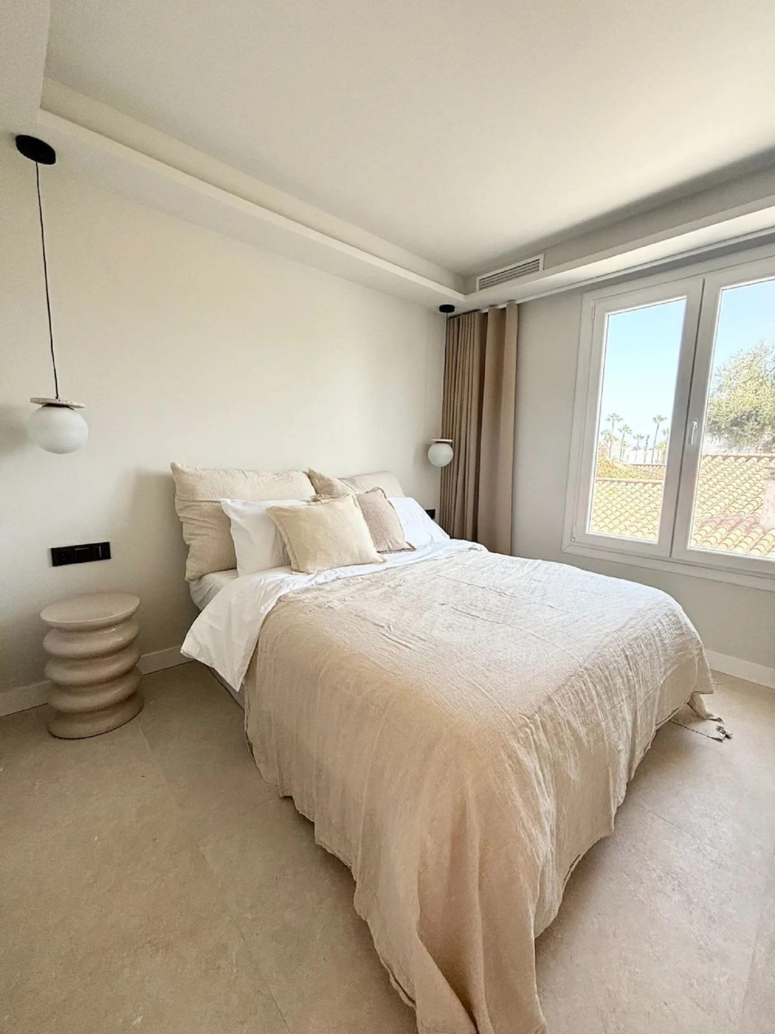 LUXURY VILLA IN RIO VERDE: FULLY RENOVATED 2024 (GOLDEN MILE)