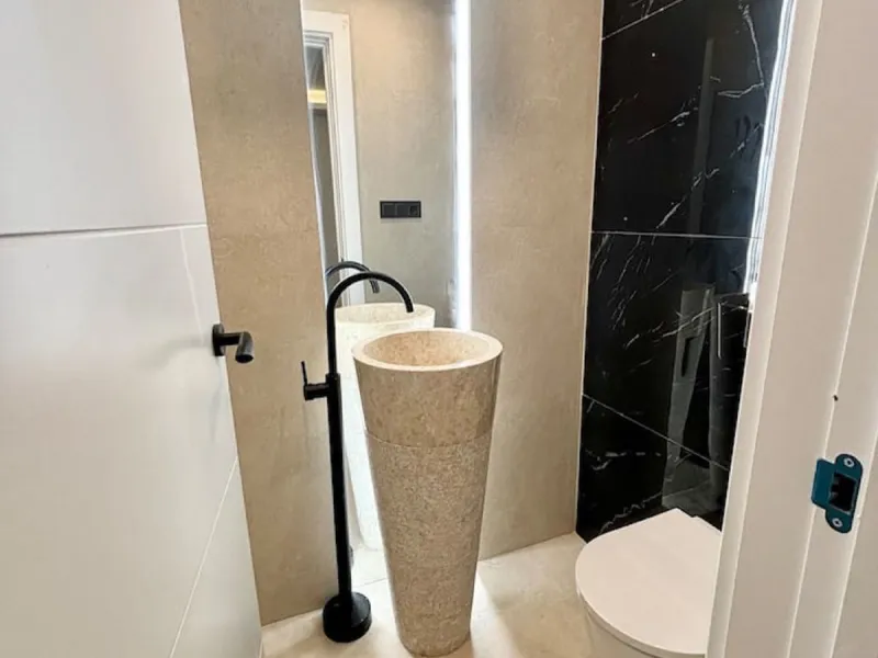 LUXURY VILLA IN RIO VERDE: FULLY RENOVATED 2024 (GOLDEN MILE)