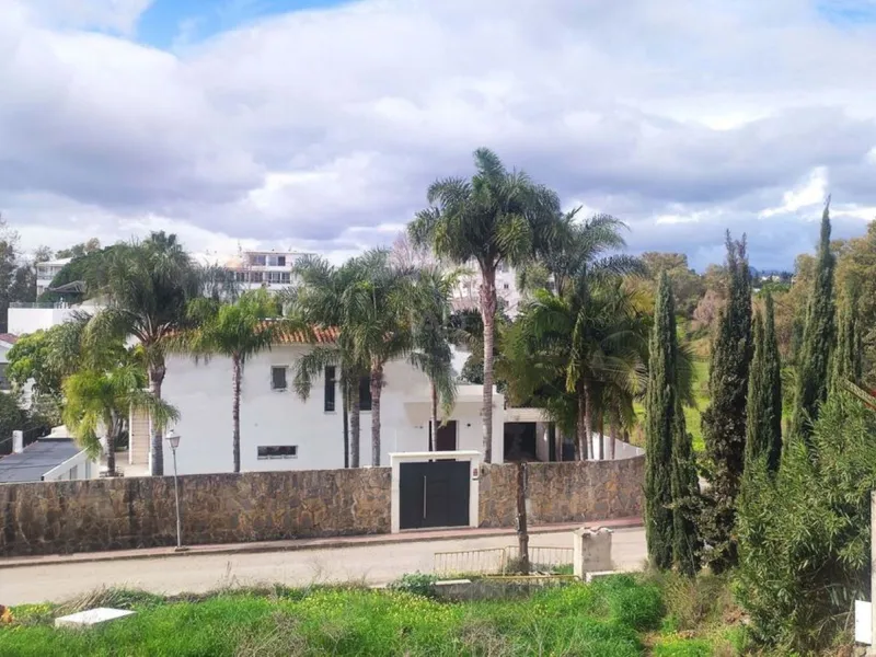 LUXURY VILLA IN RIO VERDE: FULLY RENOVATED 2024 (GOLDEN MILE)