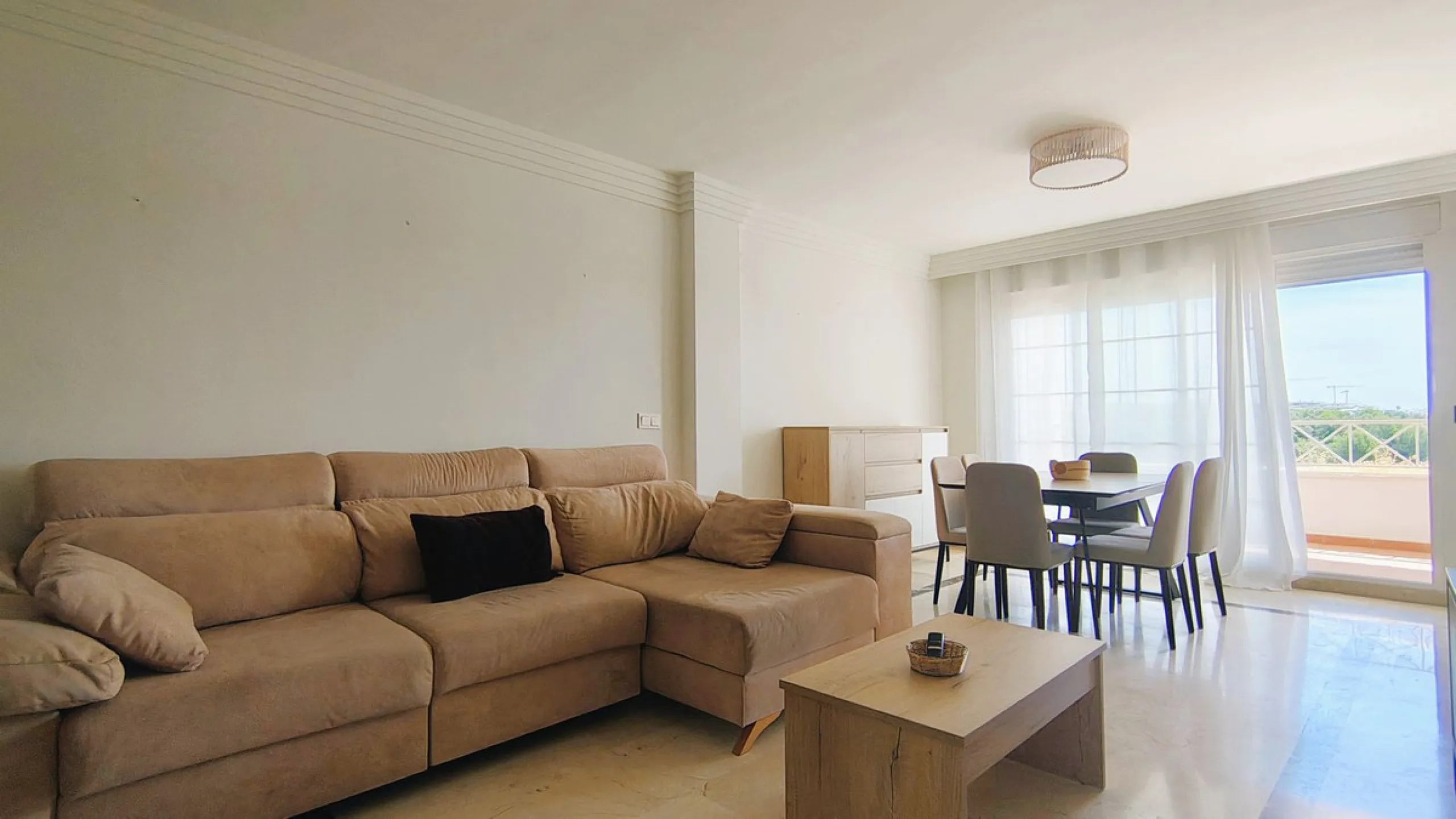 Elegance and Relaxation by the Golf Course in Río Real, Marbella