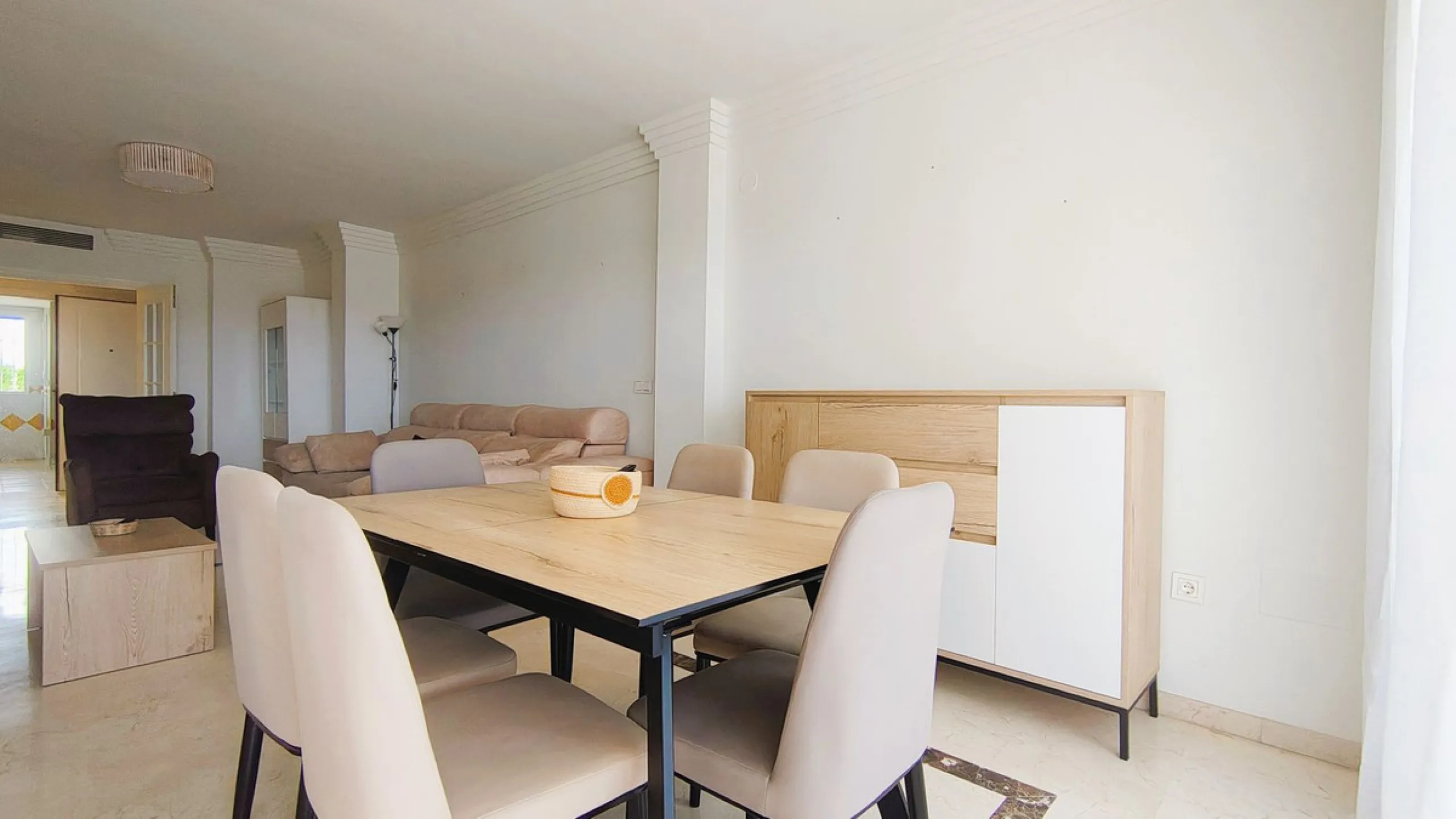 Elegance and Relaxation by the Golf Course in Río Real, Marbella