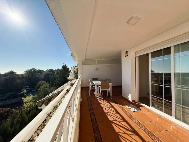 Elegance and Relaxation by the Golf Course in Río Real, Marbella