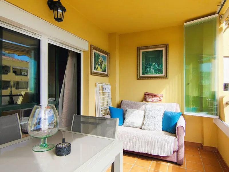 Apartment - Top Floor Apartment в продаже в Marbella, Málaga. В доме 2 спален и 2 ванных комнат. Площадь дома 100 м²