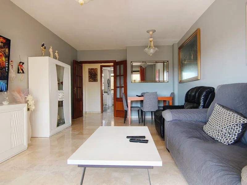 Apartment - Top Floor Apartment в продаже в Marbella, Málaga. В доме 2 спален и 2 ванных комнат. Площадь дома 100 м²