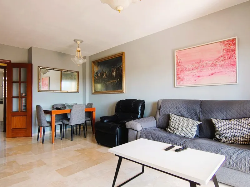 Apartment - Top Floor Apartment в продаже в Marbella, Málaga. В доме 2 спален и 2 ванных комнат. Площадь дома 100 м²