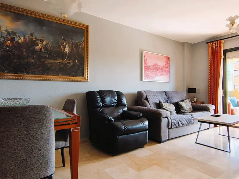Apartment - Top Floor Apartment в продаже в Marbella, Málaga. В доме 2 спален и 2 ванных комнат. Площадь дома 100 м²