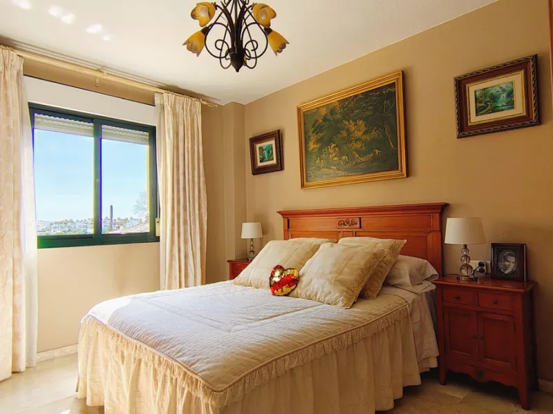 Apartment - Top Floor Apartment в продаже в Marbella, Málaga. В доме 2 спален и 2 ванных комнат. Площадь дома 100 м²