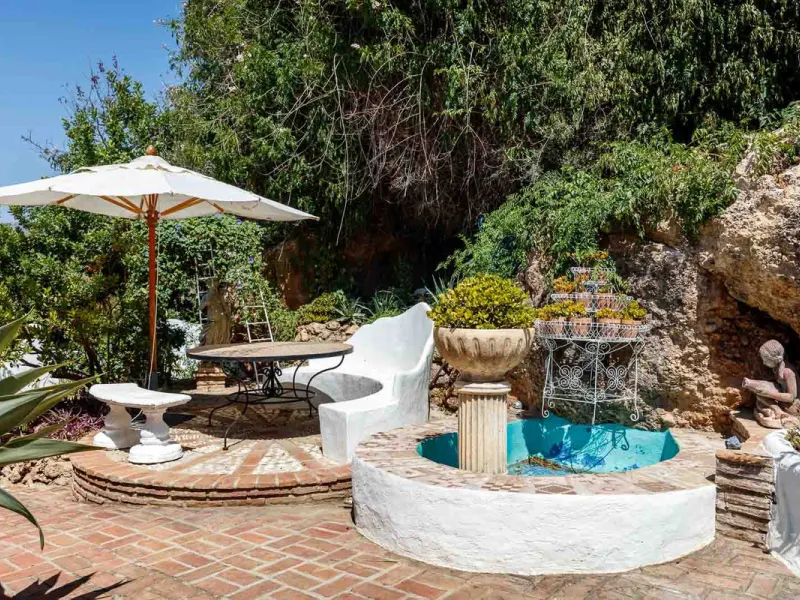 House - Detached Villa в продаже в Frigiliana, Málaga. В доме 6 спален и 5 ванных комнат. Площадь дома 419 м². Площадь участка 7134 м²