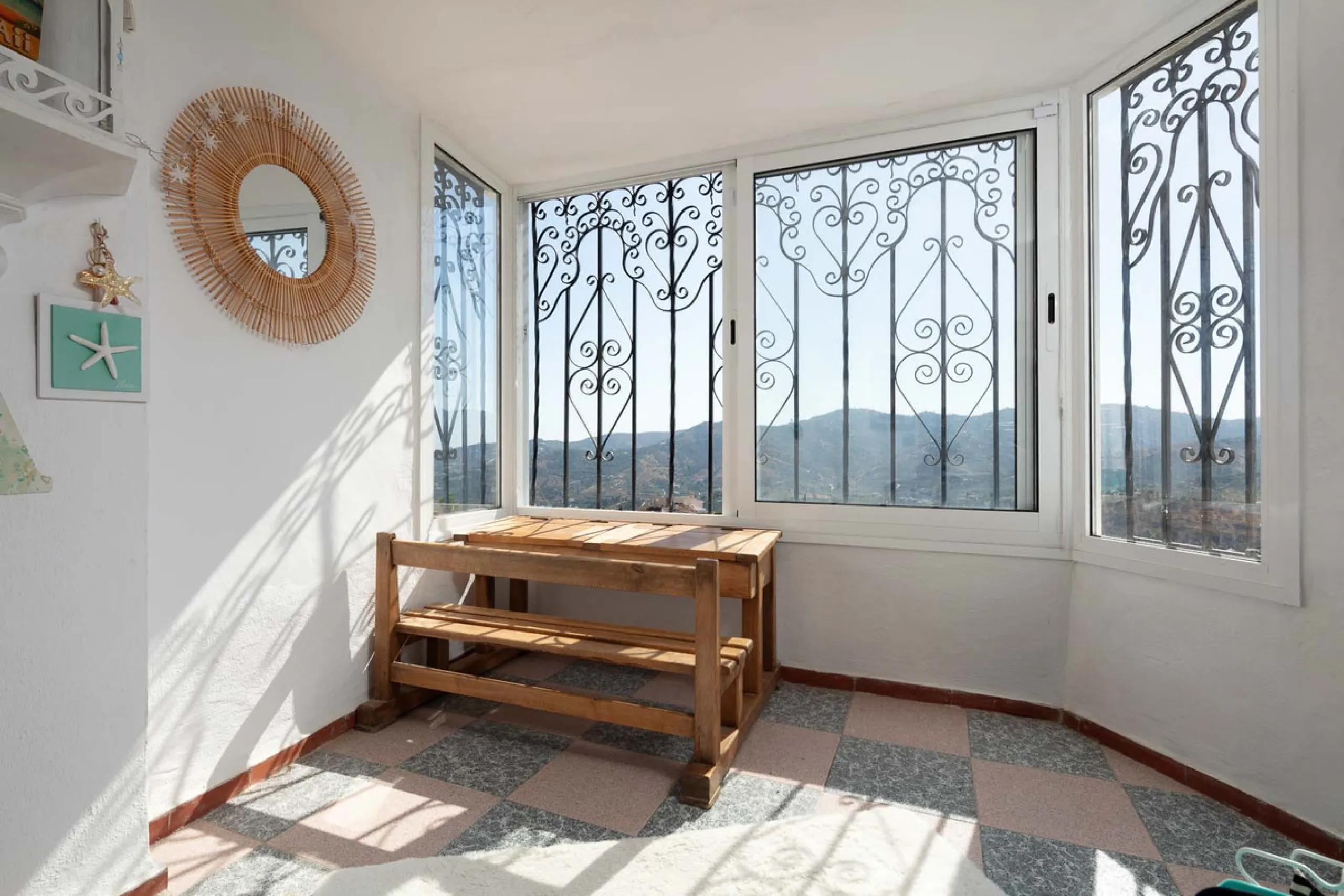 House - Detached Villa в продаже в Frigiliana, Málaga. В доме 6 спален и 5 ванных комнат. Площадь дома 419 м². Площадь участка 7134 м²