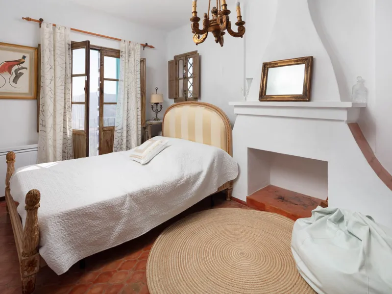 House - Detached Villa в продаже в Frigiliana, Málaga. В доме 6 спален и 5 ванных комнат. Площадь дома 419 м². Площадь участка 7134 м²