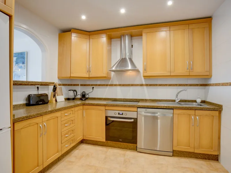 Spacious 2-Bedroom Garden Apartment Near Estepona Port
