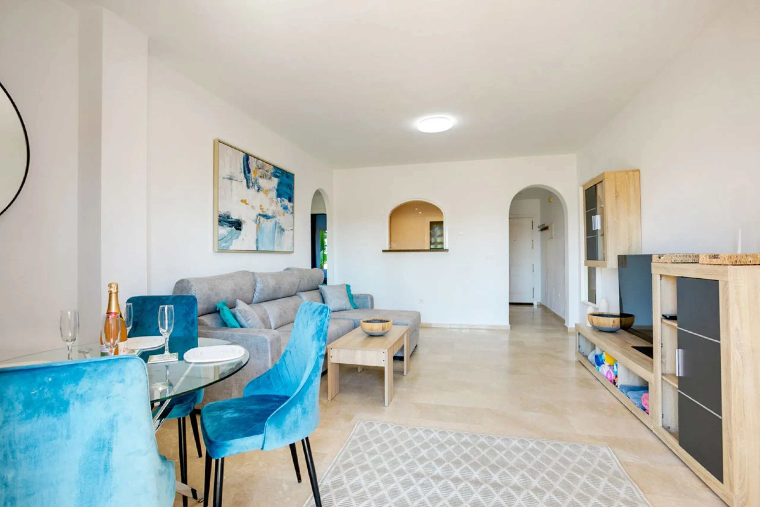 Spacious 2-Bedroom Garden Apartment Near Estepona Port