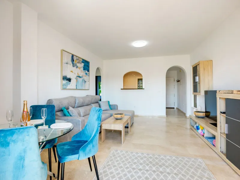 Spacious 2-Bedroom Garden Apartment Near Estepona Port