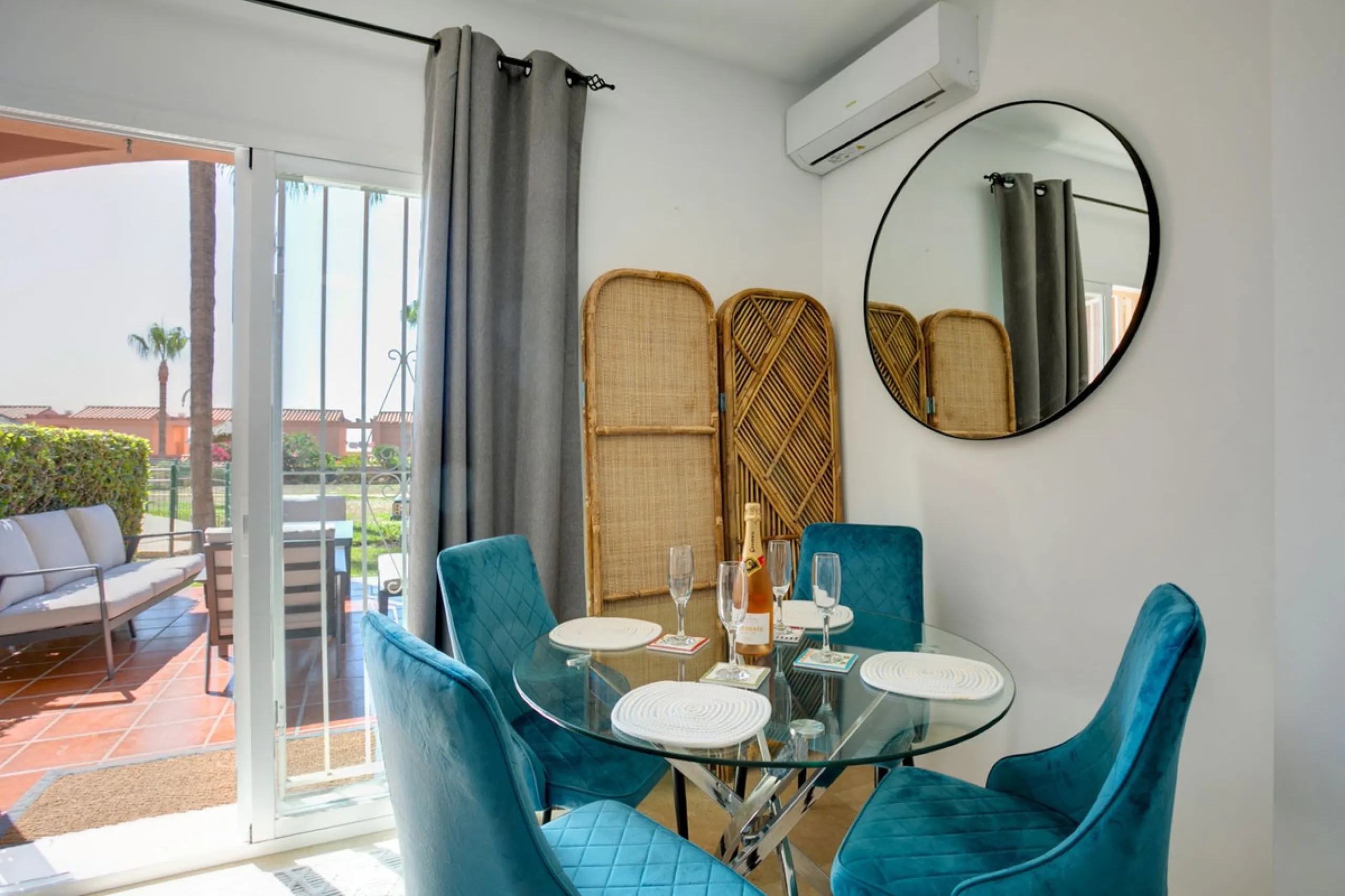 Spacious 2-Bedroom Garden Apartment Near Estepona Port