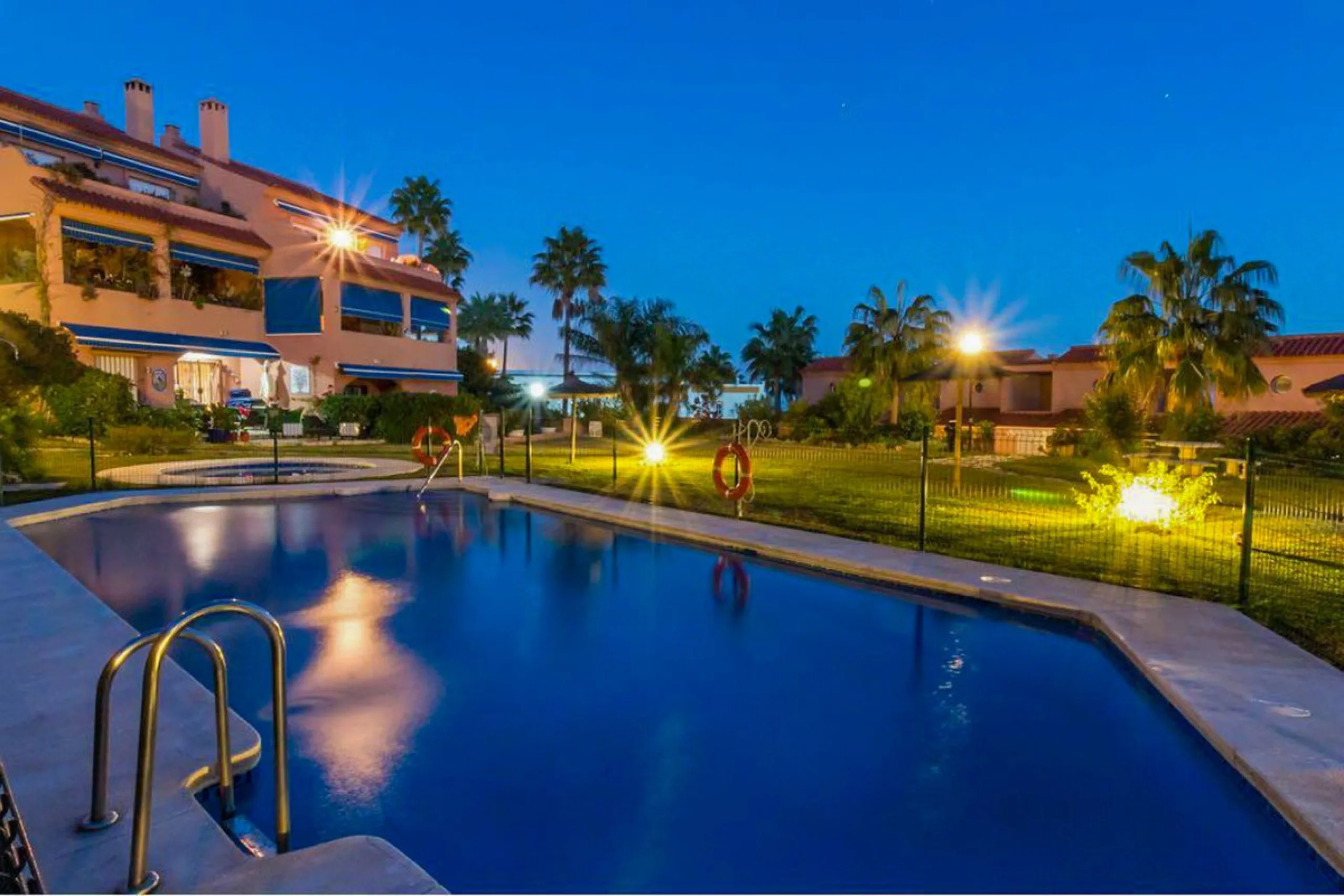 Spacious 2-Bedroom Garden Apartment Near Estepona Port