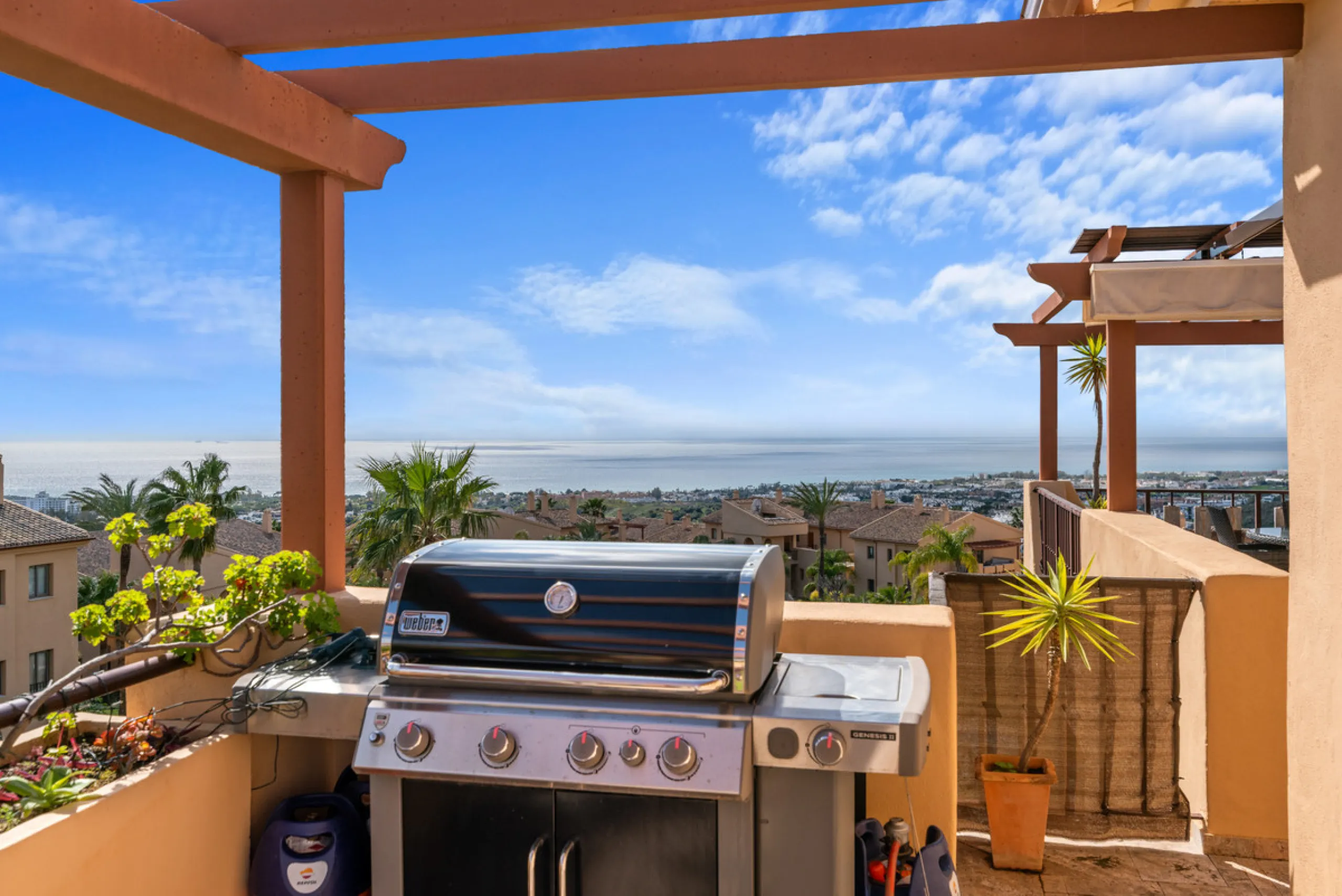 STUNNING 3-BEDROOM PENTHOUSE WITH PANORAMIC SEA AND MOUNTAIN VIEWS
