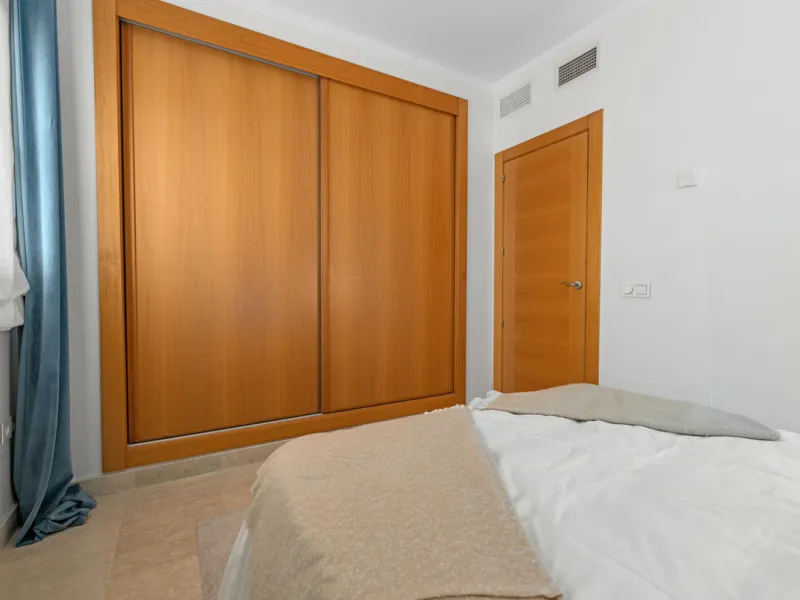 STUNNING 3-BEDROOM PENTHOUSE WITH PANORAMIC SEA AND MOUNTAIN VIEWS