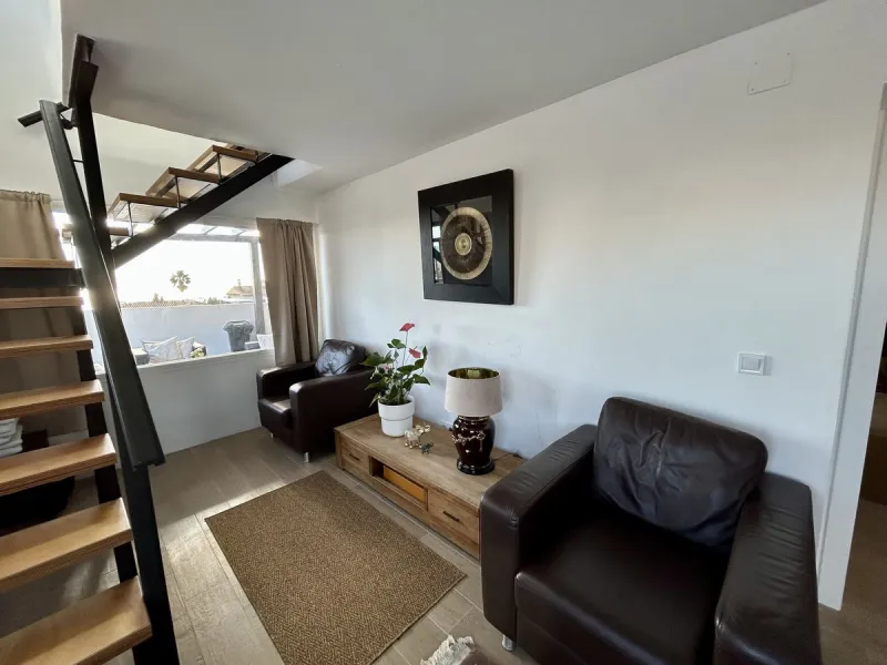 Discover this stunning luxury villa located in the exclusive Torreblanca area of ​​Fuengirola.