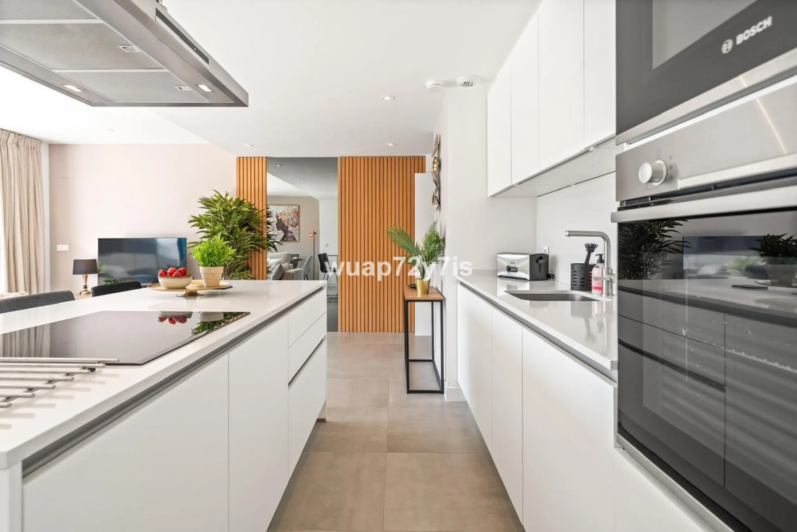 3-Bedroom Apartment with Sea Views & Tourist Licence in OASIS 325 – Estepona