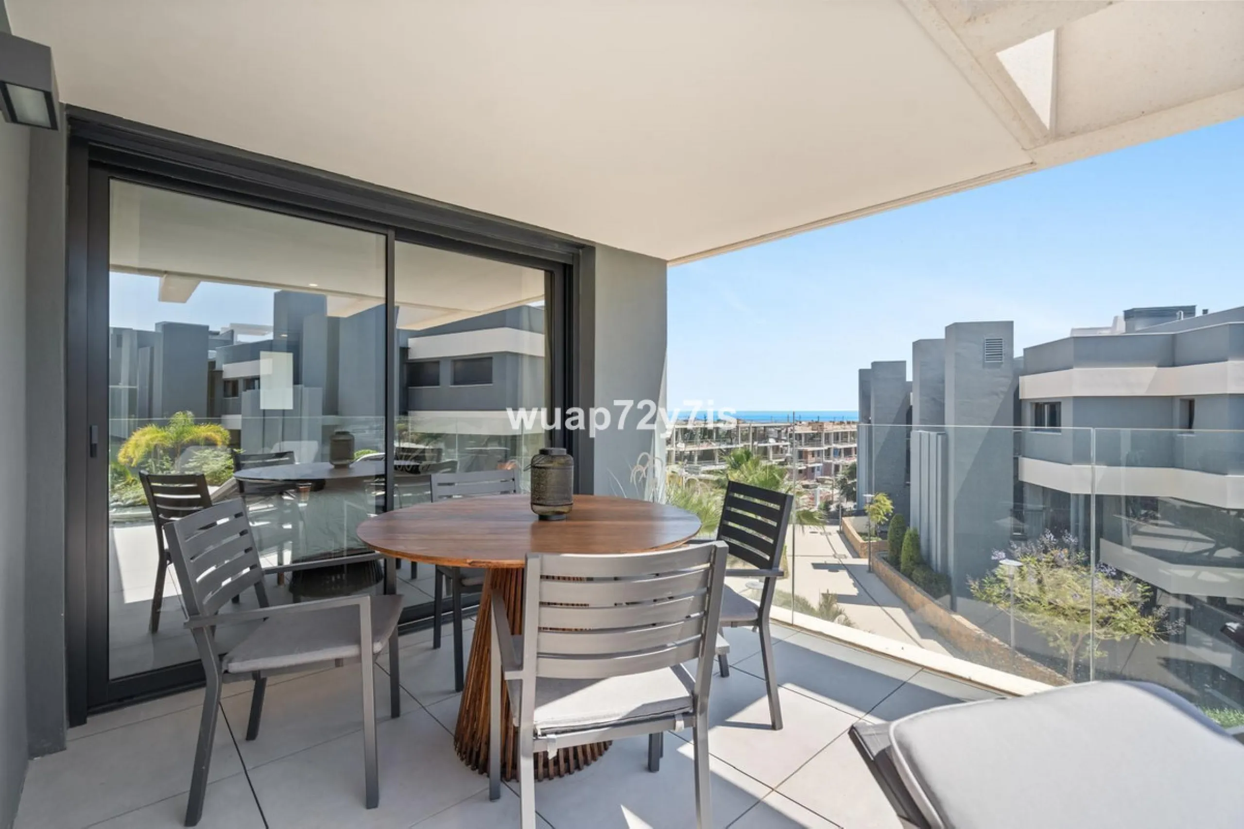 3-Bedroom Apartment with Sea Views & Tourist Licence in OASIS 325 – Estepona
