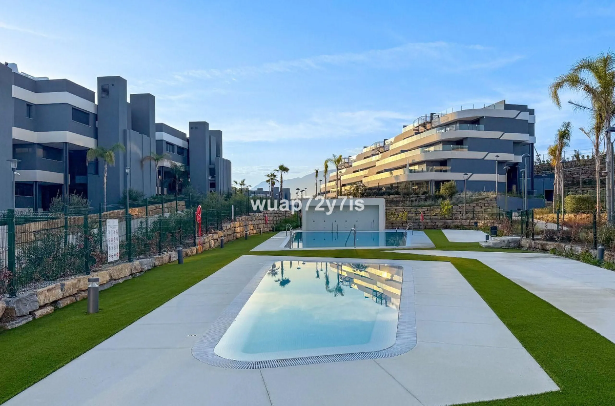 3-Bedroom Apartment with Sea Views & Tourist Licence in OASIS 325 – Estepona