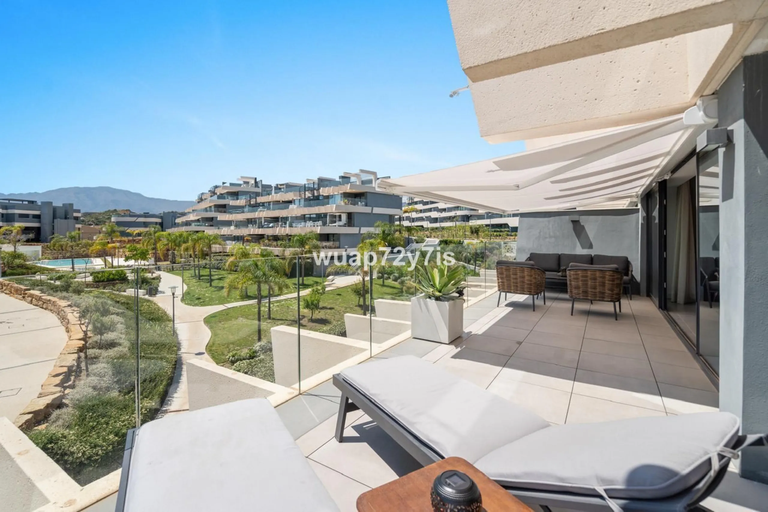 3-Bedroom Apartment with Sea Views & Tourist Licence in OASIS 325 – Estepona