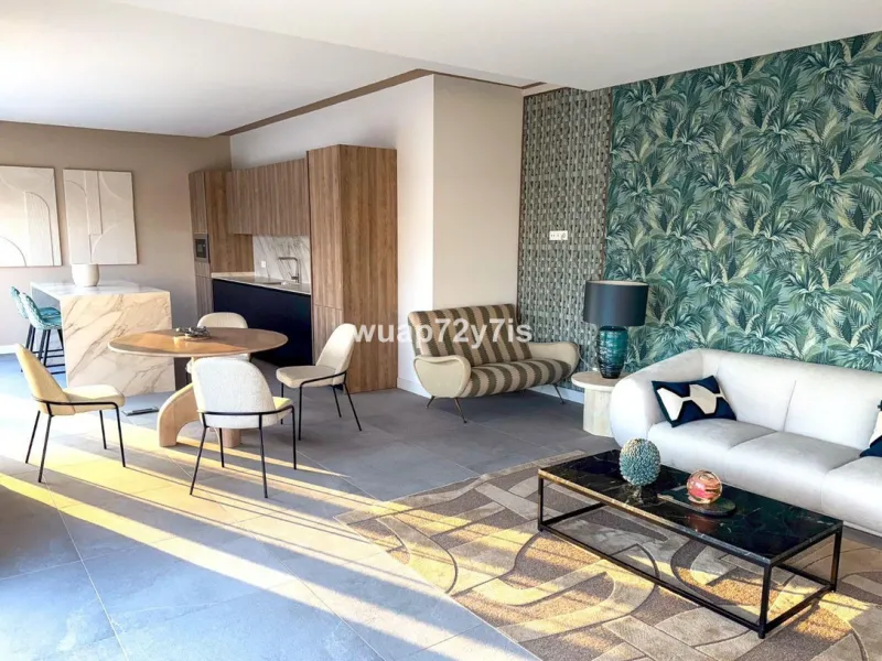 3-Bedroom Apartment with Sea Views & Tourist Licence in OASIS 325 – Estepona