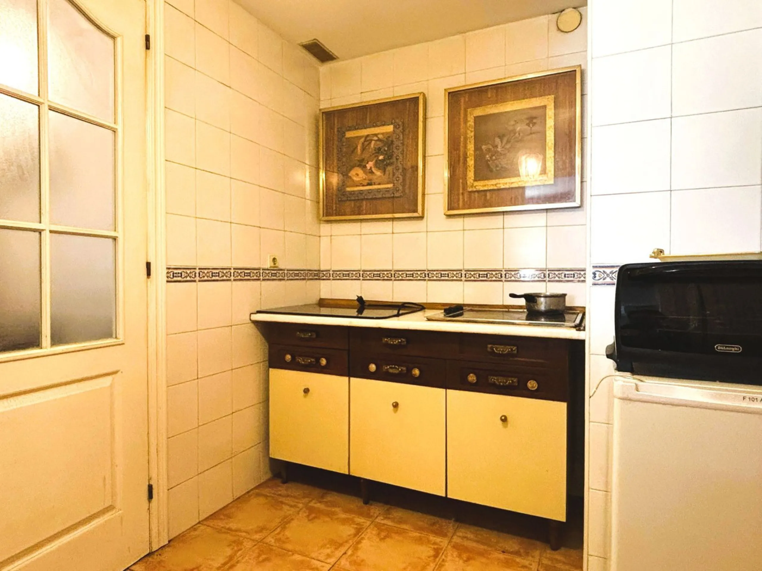 Living close to the sea is a feeling that is hard to describe… but this apartment in Marbella captures it from the very first moment.