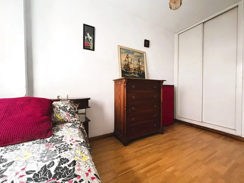Living close to the sea is a feeling that is hard to describe… but this apartment in Marbella captures it from the very first moment.