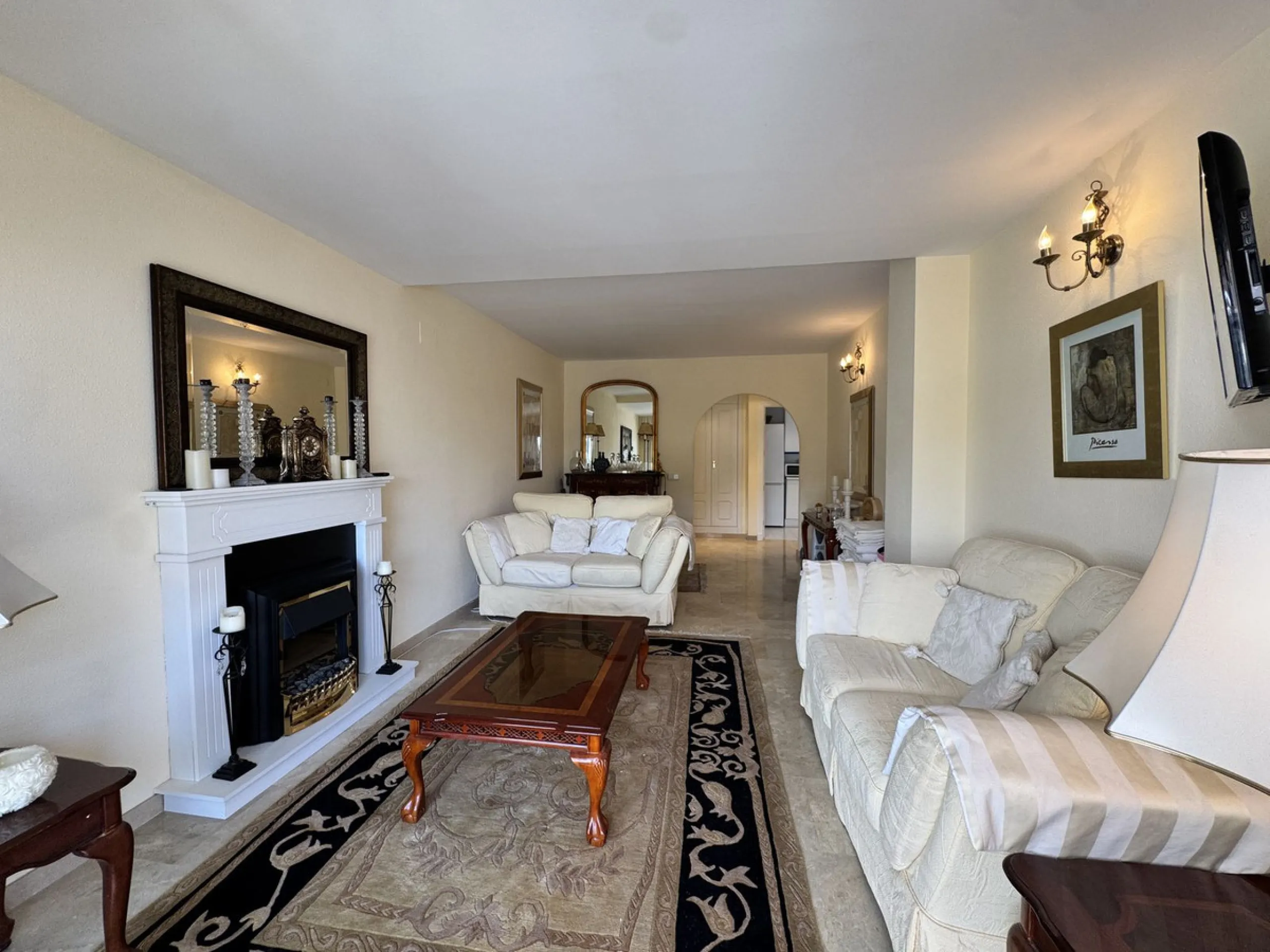 Located in the sought after Coto Real on the prestigious Marbella Golden Mile, this charming 2-bedroom, 2-bathroom apartment offers privacy, tranquility, and excellent potential in one of Marbella's most established gated communities.