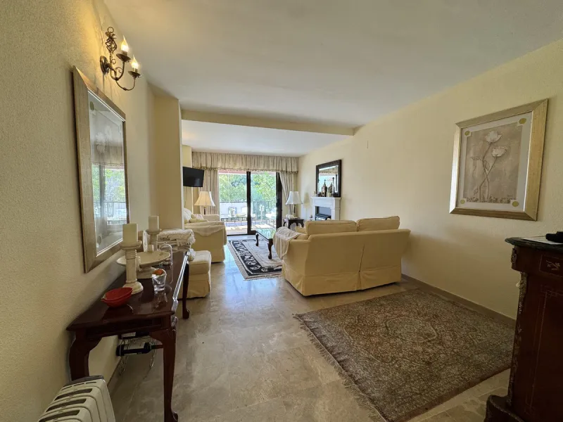 Located in the sought after Coto Real on the prestigious Marbella Golden Mile, this charming 2-bedroom, 2-bathroom apartment offers privacy, tranquility, and excellent potential in one of Marbella's most established gated communities.