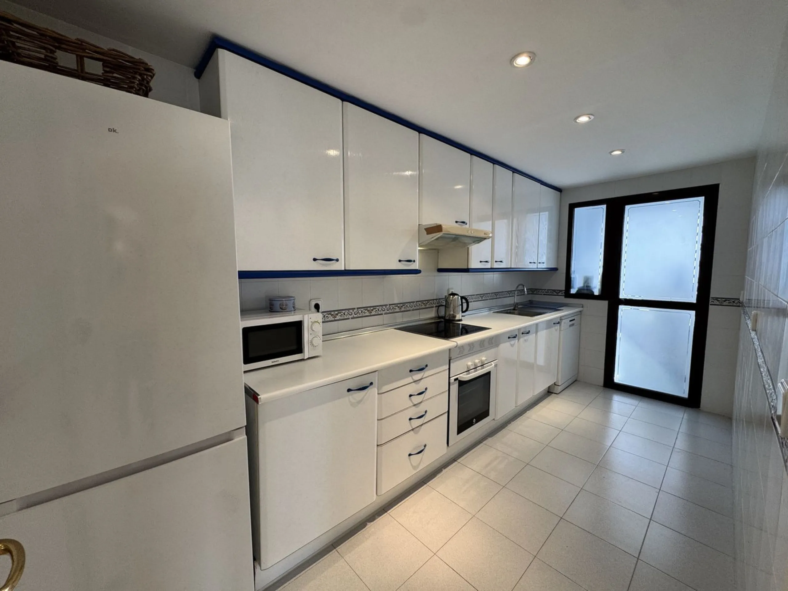 Located in the sought after Coto Real on the prestigious Marbella Golden Mile, this charming 2-bedroom, 2-bathroom apartment offers privacy, tranquility, and excellent potential in one of Marbella's most established gated communities.