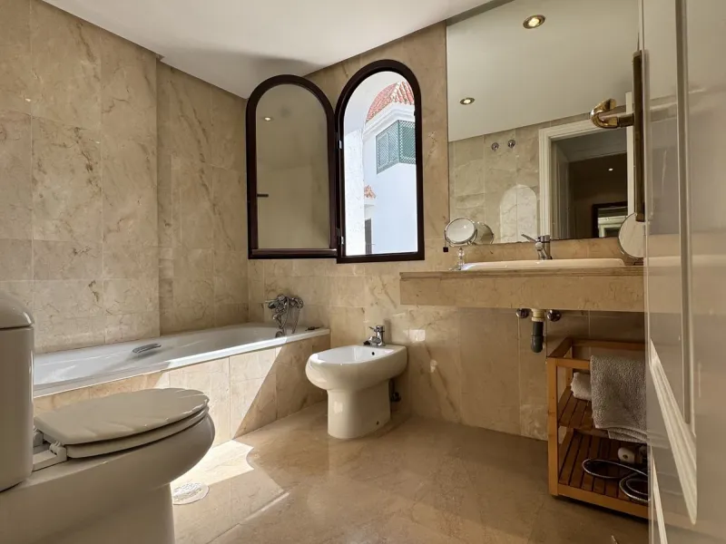 Located in the sought after Coto Real on the prestigious Marbella Golden Mile, this charming 2-bedroom, 2-bathroom apartment offers privacy, tranquility, and excellent potential in one of Marbella's most established gated communities.